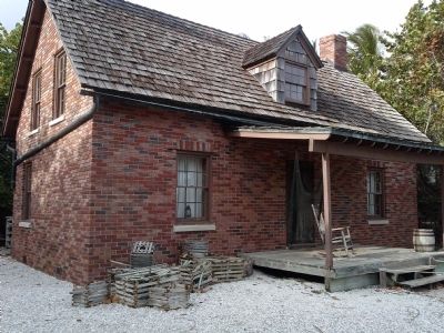 Lighthouse Keeper's Cottage image. Click for full size.