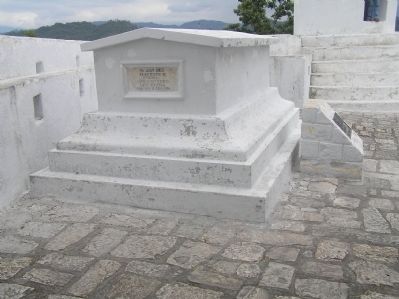 Wide view of Doctor Juan Lindo Marker. Click for full size. Wide view of Doctor Juan Lindo Marker image. Click for full size.