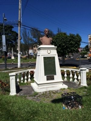 Wide view of General Francisco de Paula Santander Marker image. Click for full size.