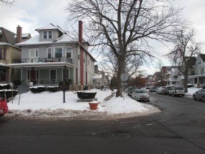 Southward - Fargo Avenue image. Click for full size.