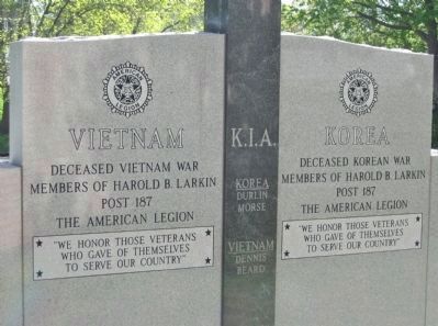 Korean and Vietnam Veterans Memorial image. Click for full size.
