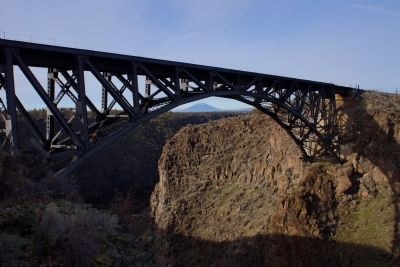 The Oregon Trunk Railroad Bridge, January 2015 image. Click for full size.