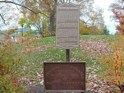 New Prehistoric Indian Mound Marker. Click for full size. New Prehistoric Indian Mound Marker image. Click for full size.