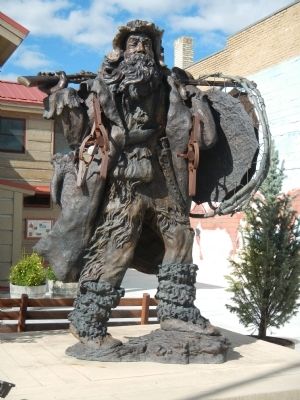 Mountain Man statue located in Pinedale, WY image. Click for full size.