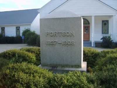 Rev. John H. Fortson Cenotaph<br>Reverse Side image. Click for full size.