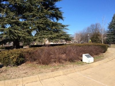 Wide view of Grant Circle Marker image. Click for full size.