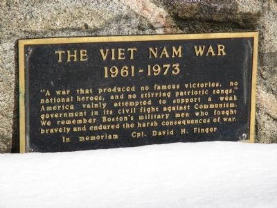 Viet Nam War Memorial image. Click for full size.