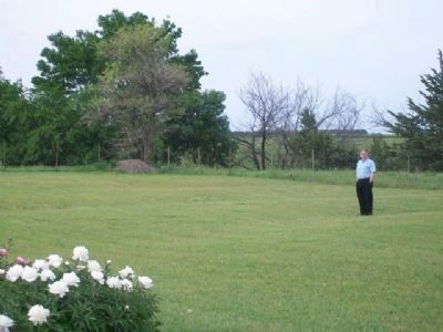 Santa Fe Trail Ruts (Swales) in rear of Lutheran Cemetery image. Click for full size.