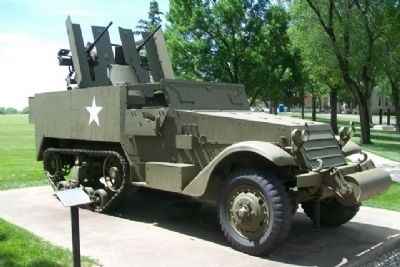 M16 Multiple Gun Motor Carriage and Marker image. Click for full size.