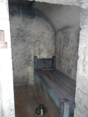 An old prison cell image. Click for full size.