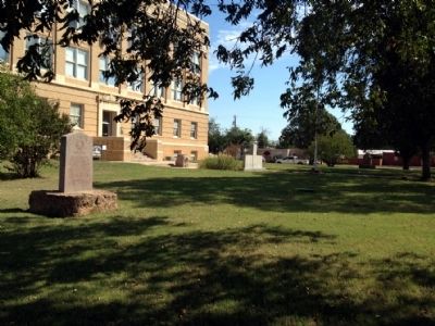 Callahan County Courthouse Grounds image. Click for full size.