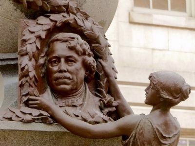 Fame Draping the Garland over Daguerre's Head. Click for full size. Fame Draping the Garland over Daguerre's Head image. Click for full size.