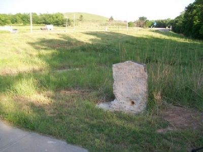 Burial Site of Oregon Trail Traveler Marker image. Click for full size.