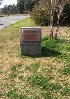 Memorialization of Jefferson Davis Monument. Click for full size. Memorialization of Jefferson Davis Monument image. Click for full size.