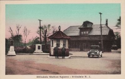 Hillsdale Police Booth original location image. Click for full size.