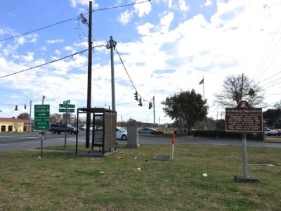 Looking east towards Avondale~Waggaman Marker.. Click for full size. Looking east towards Avondale~Waggaman Marker. image. Click for full size.