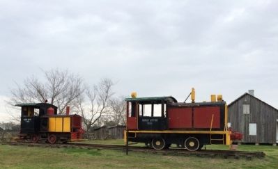 Train engines from 1785 & 1906 image. Click for full size.
