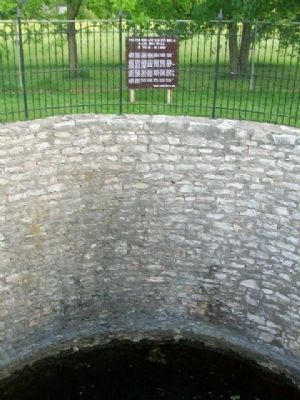 Westmoreland's Historical Hand Dug Well and Marker image. Click for full size.
