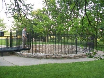Westmoreland's Historical Hand Dug Well. Click for full size. Westmoreland's Historical Hand Dug Well image. Click for full size.