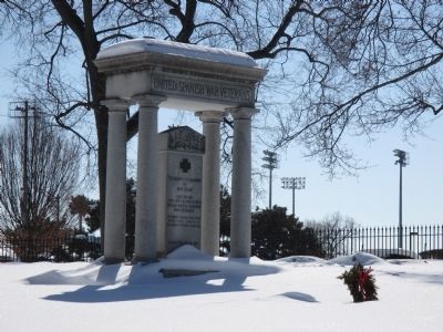 To Honor the Memory of Our Dead Marker- Header and Tablet image. Click for full size.
