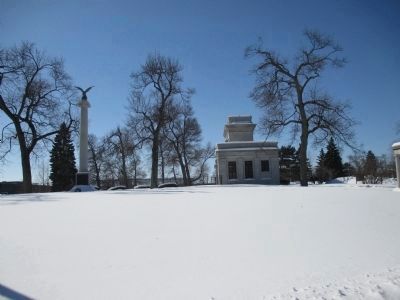 Memorial and the Arch for the Main Street Entrance to the Cemetery image. Click for full size.