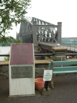 The Québec Bridge Marker. Click for full size. The Québec Bridge Marker image. Click for full size.