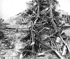 The Québec Bridge Disaster. Click for full size. The Québec Bridge Disaster image. Click for full size.