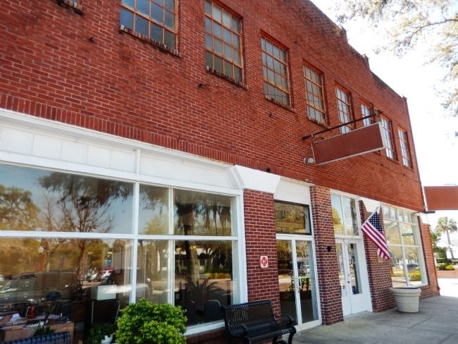 Pounds Motor Company Building. Click for full size. Pounds Motor Company Building image. Click for full size.