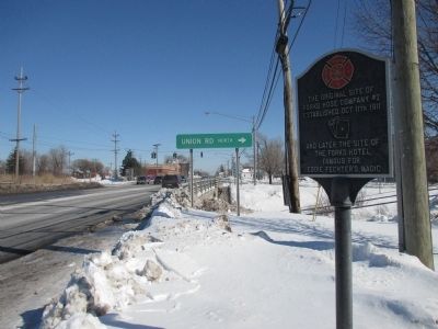 Eastward - Broadway image. Click for full size.
