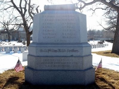 Co. B. 1st Reg. Ill. L't Artillery. Monument. Click for full size. Co. B. 1st Reg. Ill. L't Artillery. Monument image. Click for full size.