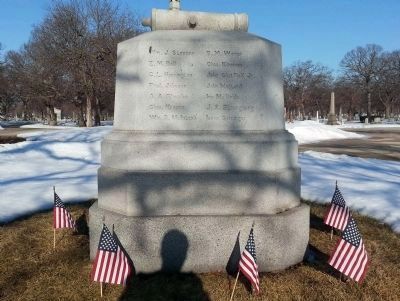 Co. B. 1st Reg. Ill. L't Artillery. Monument image. Click for full size.