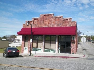 Ford & Co. Building image. Click for full size.