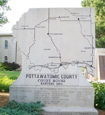 Pottawatomie County Court House Marker image. Click for full size.