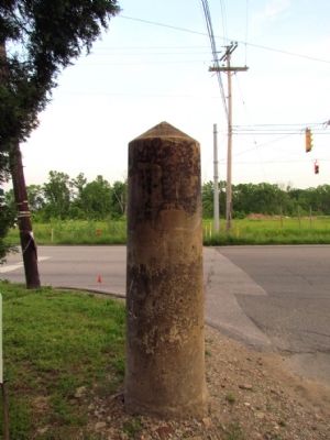 North Side of Indiana - Ohio State Line Monument image. Click for full size.