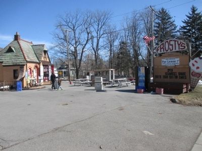 Eastward - US 20. Click for full size. Eastward - US 20 image. Click for full size.