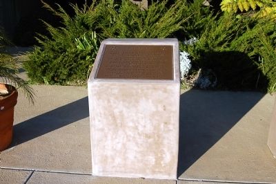 Mariner's Mile Marker image. Click for full size.
