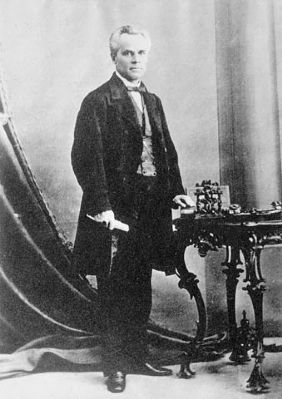 Sir George-�tienne Cartier image. Click for full size.