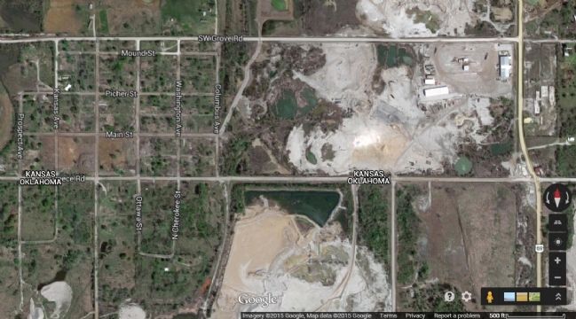 Google Maps Aerial View Showing Former Treece, Kansas, Street Grid image. Click for full size.
