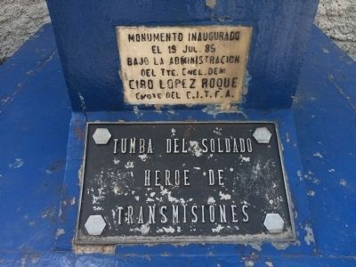 Tomb of the Communications Soldier Marker. Click for full size. Tomb of the Communications Soldier Marker image. Click for full size.