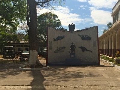 Wide view of the Tomb of the Communications Soldier Marker. Click for full size. Wide view of the Tomb of the Communications Soldier Marker image. Click for full size.