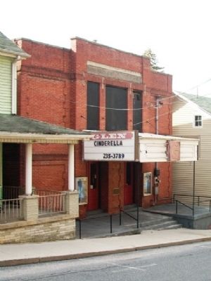Glen Rock Auditorium and Marker image. Click for full size.