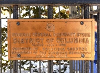 Original Federal Boundary Stone NW 4 Marker image. Click for full size.