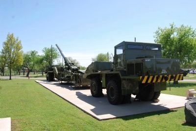 280mm Heavy Motorized Gun M65 image. Click for full size.