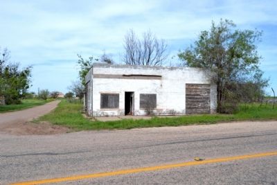 Abandoned Auto Service Station in Norton image. Click for full size.