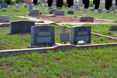 Grave Sites of Robert Cooke and His Wife, Sallie image. Click for full size.