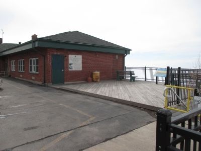 Lake Erie Marker- Westward on NY 5. Click for full size. Lake Erie Marker- Westward on NY 5 image. Click for full size.