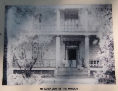 The Gordon - Lee Mansion Historical Marker