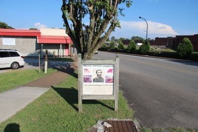Bragg Avenue Marker. Click for full size. Bragg Avenue Marker image. Click for full size.