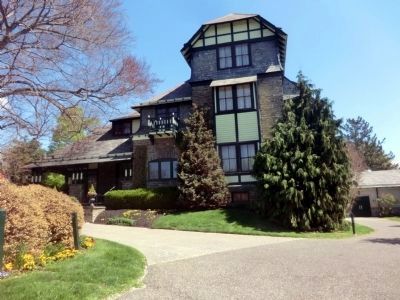Knowlton Mansion. Click for full size. Knowlton Mansion image. Click for full size.