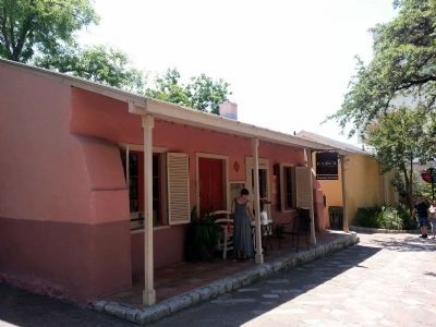 Caxias House image. Click for full size.